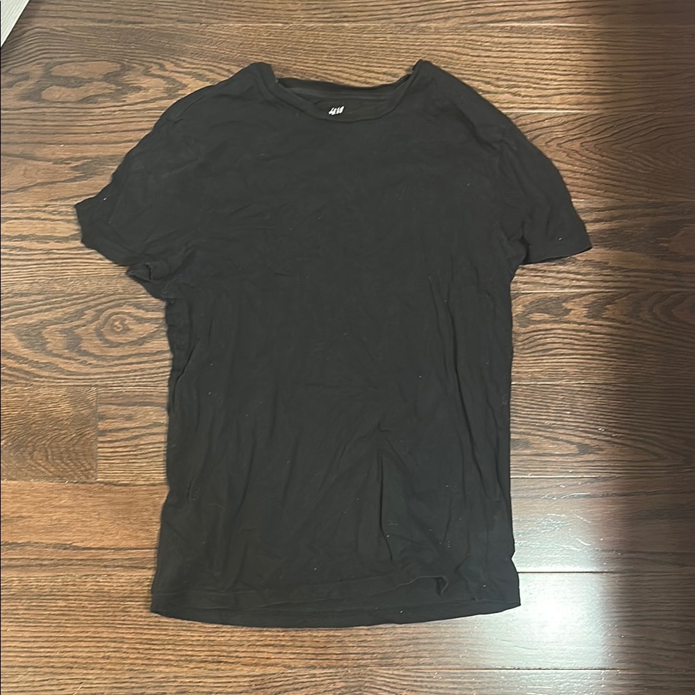 H&M Black Short Sleeve Tee Classic Fit